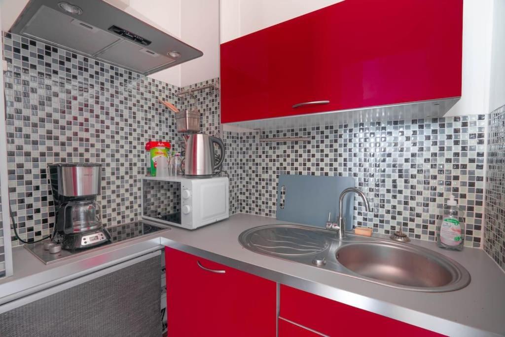 Studio Centre Belle Vue Mer Динар Экстерьер фото